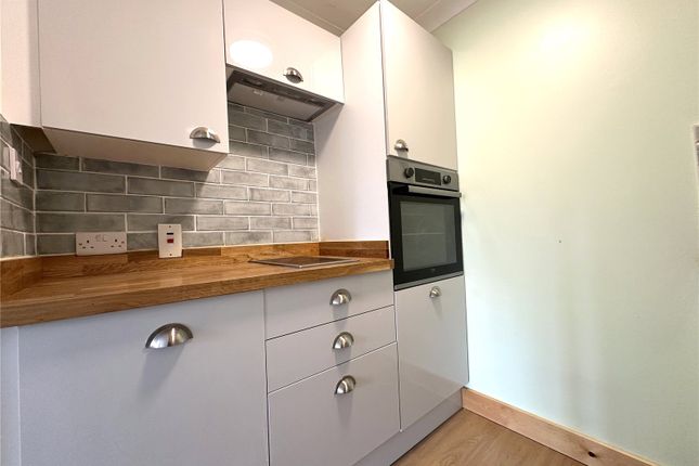 Flat 33,, Ryan Court, Blandford Forum photo 3
