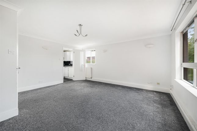 109, Homefield Park, Sutton photo 4