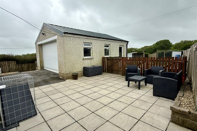 103, Heol Y Banc, Llanelli photo 4