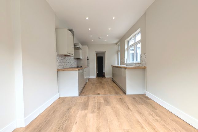 22, Bailey Street, PENTRE photo 3