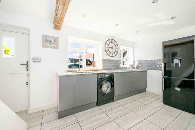 Oaklands, Battle Road, Heathfield photo 3