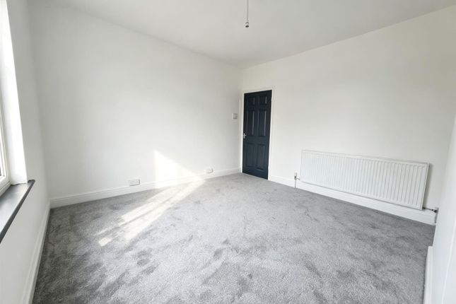 13, Normanton Spring Road, Sheffield photo 5