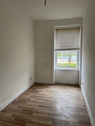 18A, Robert Street, Port Glasgow photo 4