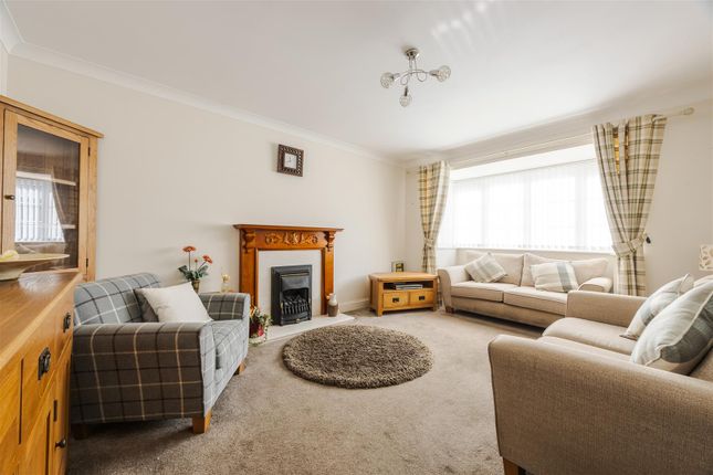 8, Glanford Way, Scunthorpe photo 3