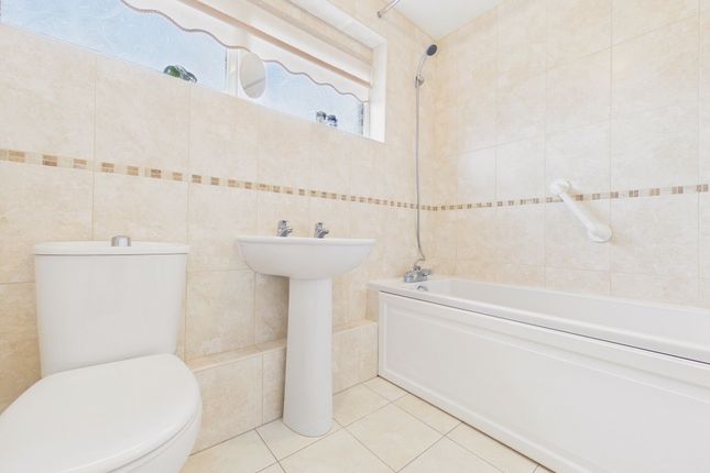 51 Whyndyke, Gateshead photo 3
