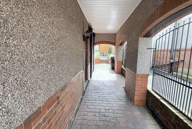 11, Kirkdale Drive, Sheffield photo 2