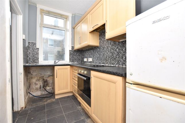 Hembrigg Terrace, Leeds photo 4
