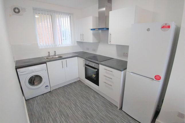 Thumbnail Flat for sale in Minster Court, Liverpool