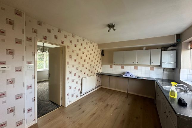 33 Coronation Road, Walsall photo 4