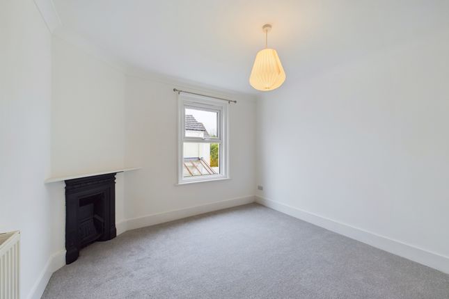 Terraced house to rent in Eastcourt Road, Worthing