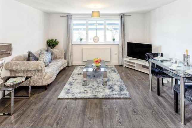 5, Gallus House, Camberley photo 4