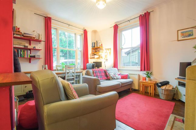 1a Manse Court, Hamlet Road, Haverhill photo 3