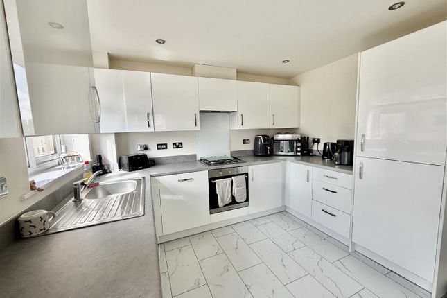 24, Howcroft Road, Houghton Le Spring photo 3