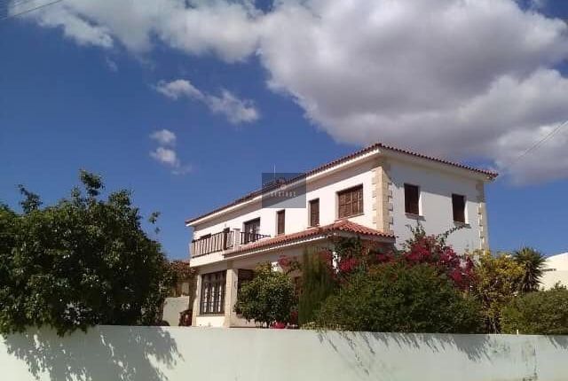 Villa for sale in Episkopi, Cyprus