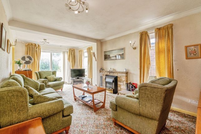 8, Park Drive, Ingatestone photo 3