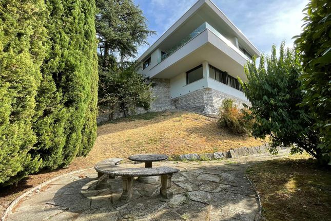 Villa for sale in Via Bignanico, 10/10, 22100 Como Co, Italy