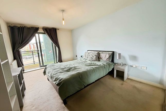49 Clips Moor, Telford photo 4