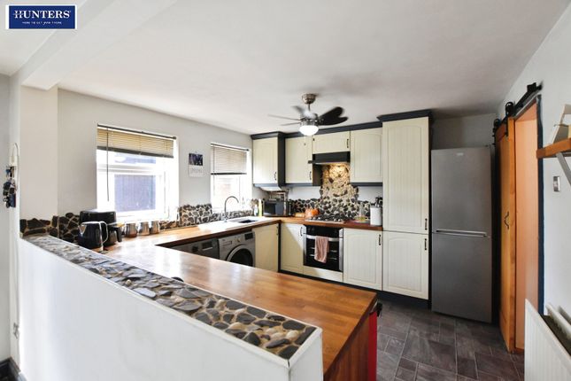 63, St. Albans Close, Scunthorpe photo 2