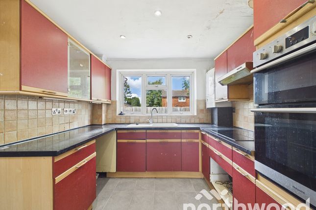 13, Cade Road, Ashford photo 3