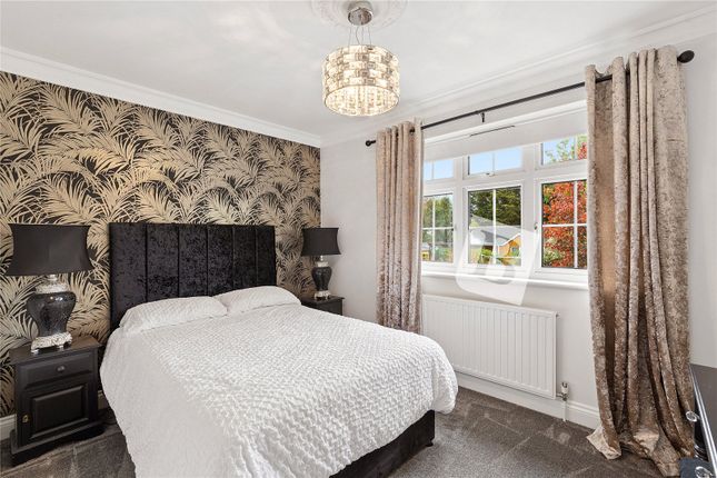 Brook Road, Gidea Park photo 3