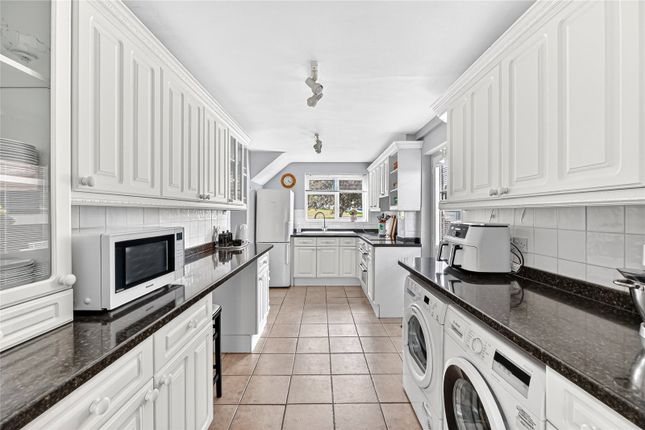 6, Robin Hill, Bedfordshire photo 4