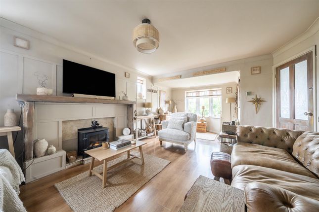 16, Bramble Drive, Chippenham photo 2