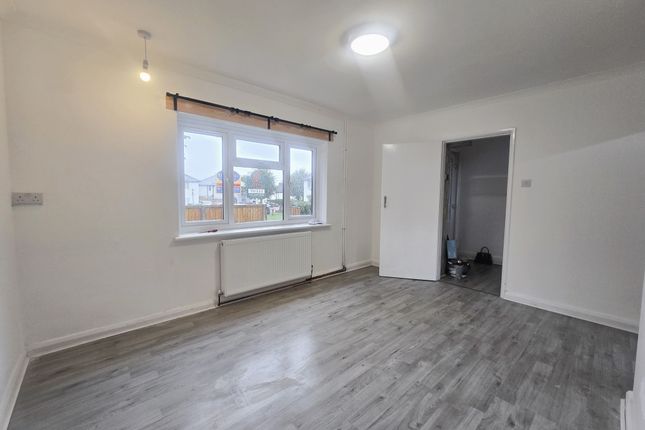 Camden Gardens, Thornton Heath photo 2