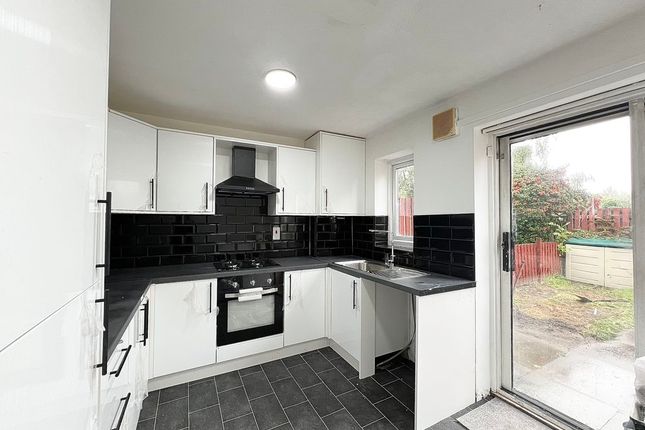 2-bed detached on Brocade Close, Salford, £1,300/mo