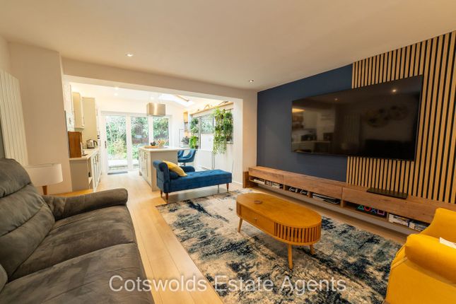 6, Meadow Lea, Cheltenham photo 5