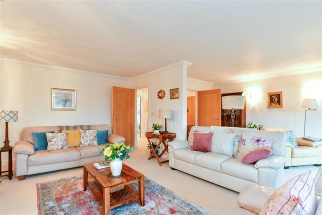 Thumbnail Flat for sale in Downview Road, Worthing, West Sussex