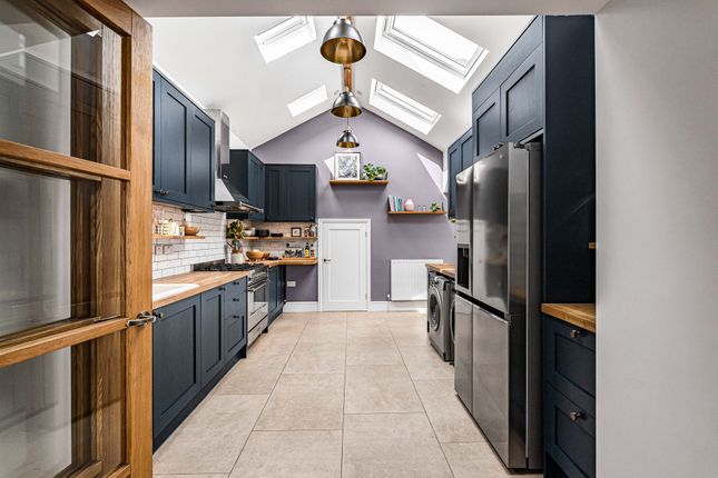 24 Belmont Terrace, Truro photo 4