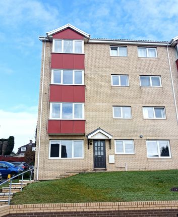 Thumbnail Flat to rent in Long Oaks Court, Sketty Swansea