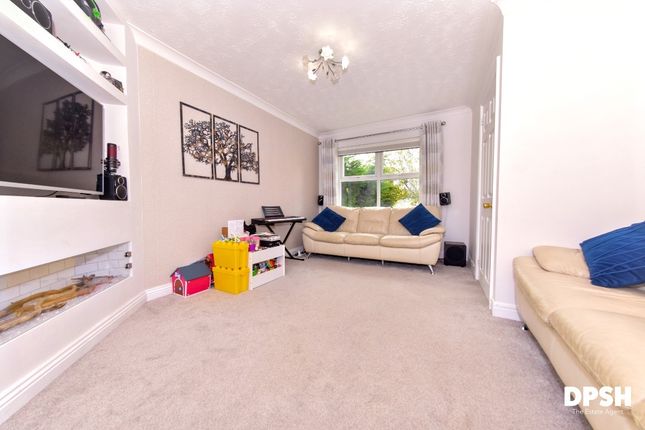 10 Falcon Mews, Leeds photo 3