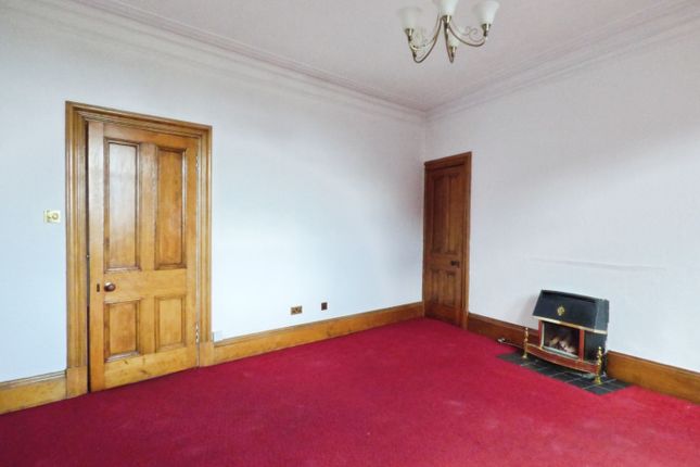 2, Fisher Street, Leven photo 3