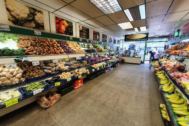 Thumbnail Retail premises for sale in Fruiterers &amp; Greengrocery LS27, Morley, West Yorkshire