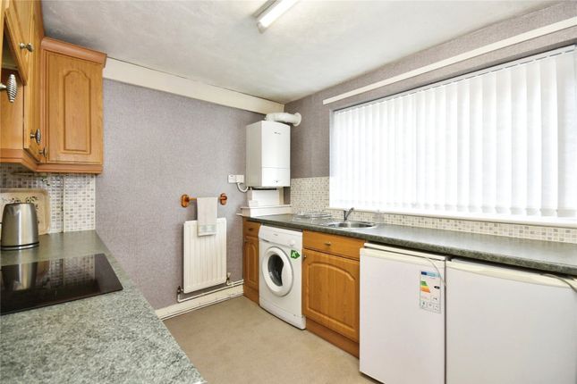 Flat for sale in Oak Tree Drive, Dukinfield, Greater Manchester