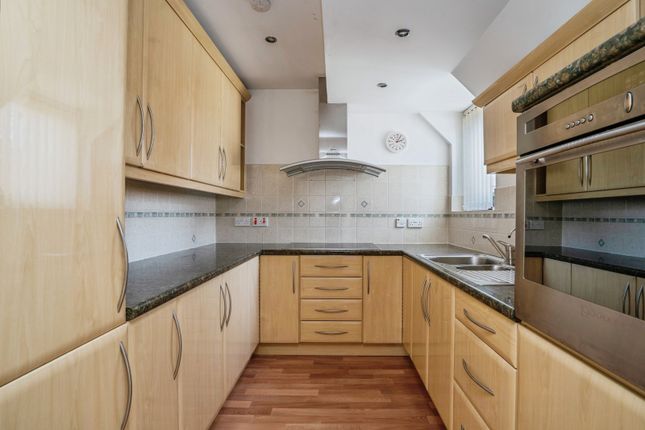 9, Pelham Terrace, Hampshire photo 3