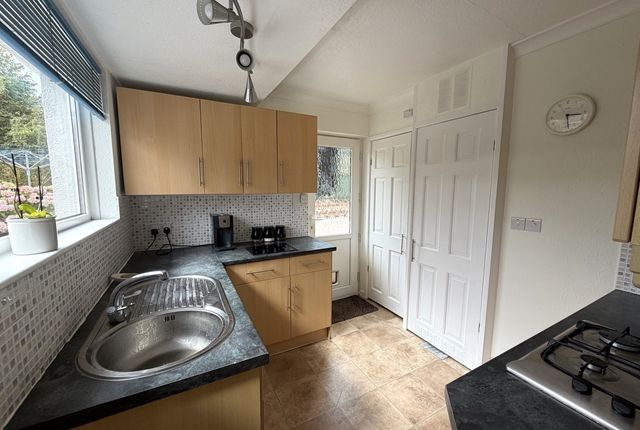 42, Raleigh Road Devon, Ottery St Mary photo 2
