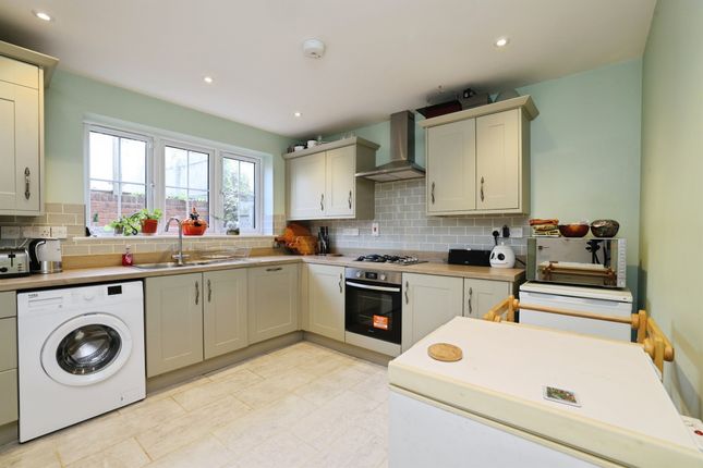 2a, Earls Court Road, Salisbury photo 4
