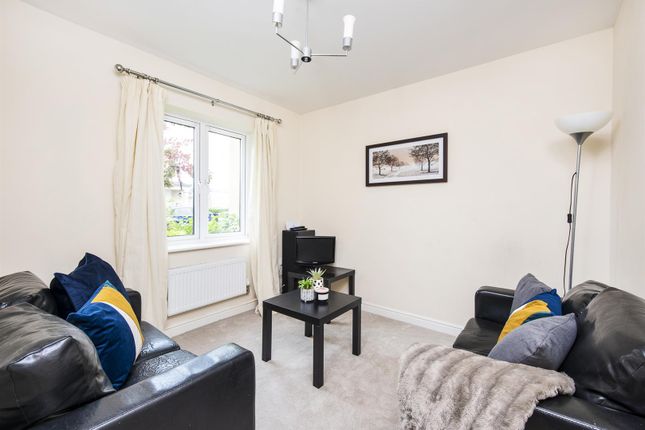 4, Middlewood Close, Bath photo 3