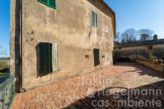 Farm for sale in Italy, Tuscany, Siena, Sovicille