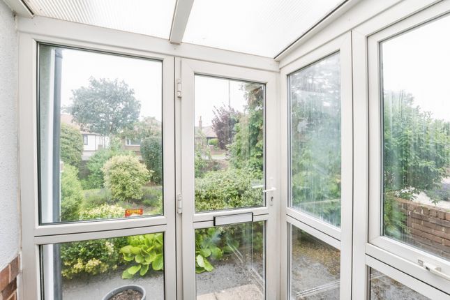 77, St. Thomas Road, Lancashire photo 2