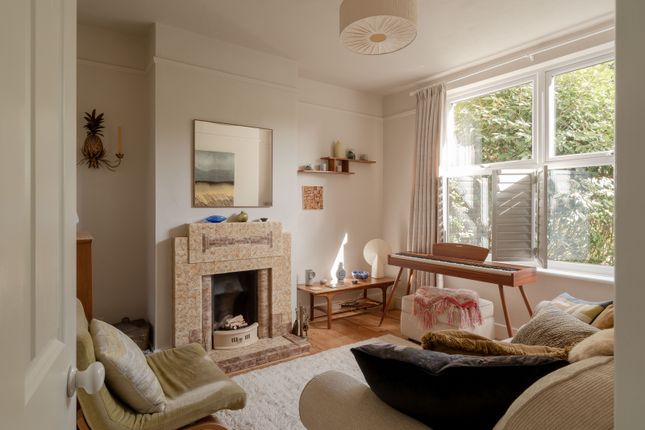 312205 - Ardleigh Road, London E17 - High Res-04760.Jpg