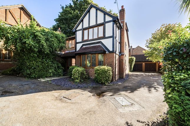 1349795-18-68c3E6...