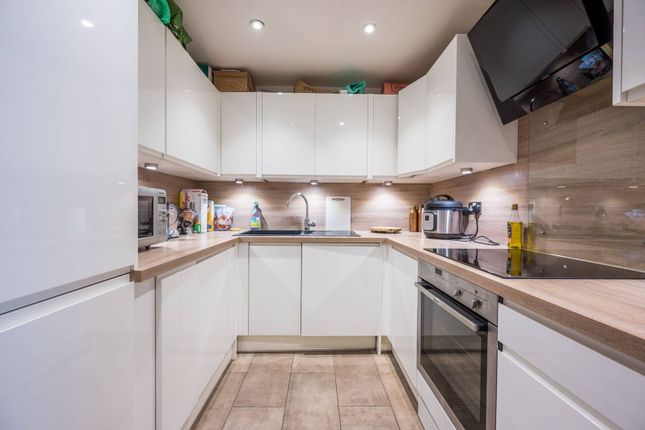 2 bed flat for sale in King And Queen Wharf, Rotherhithe, London SE16