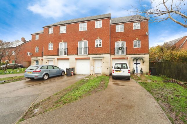 5, All Saints Close, COALVILLE photo 4