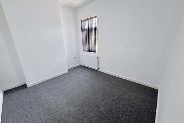 12, Rushmere Avenue, Manchester photo 5