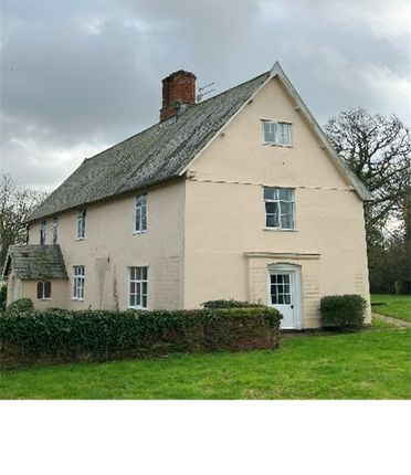 Country house to rent in Church Road, Beccles