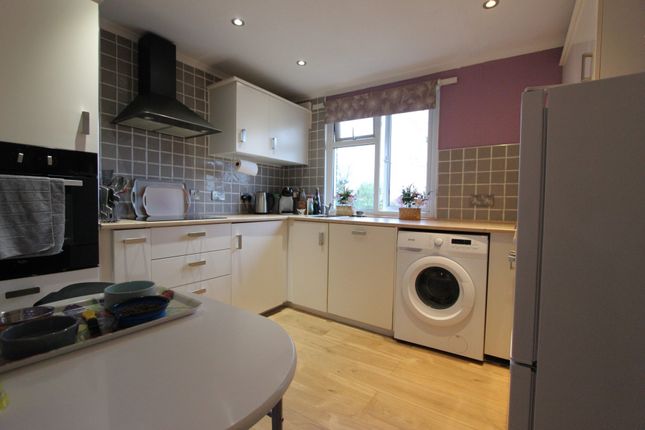 Flat for sale in Owen Square, Walmer