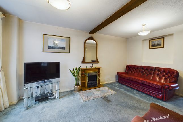 1 Little Mollards, Aylesbury photo 3